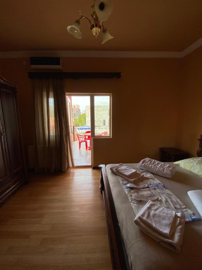 Villa Jakos Paradise Μπατούμι Εξωτερικό φωτογραφία