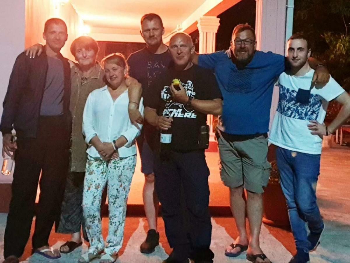 Villa Jakos Paradise Μπατούμι Εξωτερικό φωτογραφία